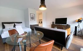 Schönes Apartment mit Pool und Sauna Nutzung/ Netflix/Küche
